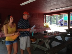 Becky and Bob Kalton handing out the prize money!